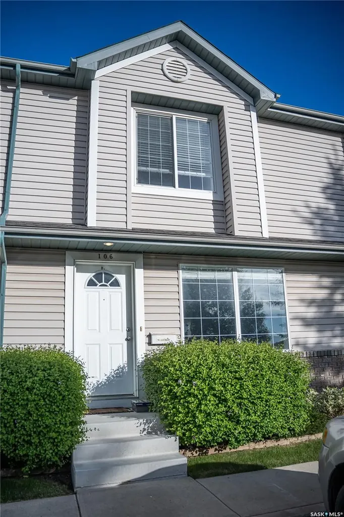 663 Beckett Crescent Saskatoon SK S7N 4X2