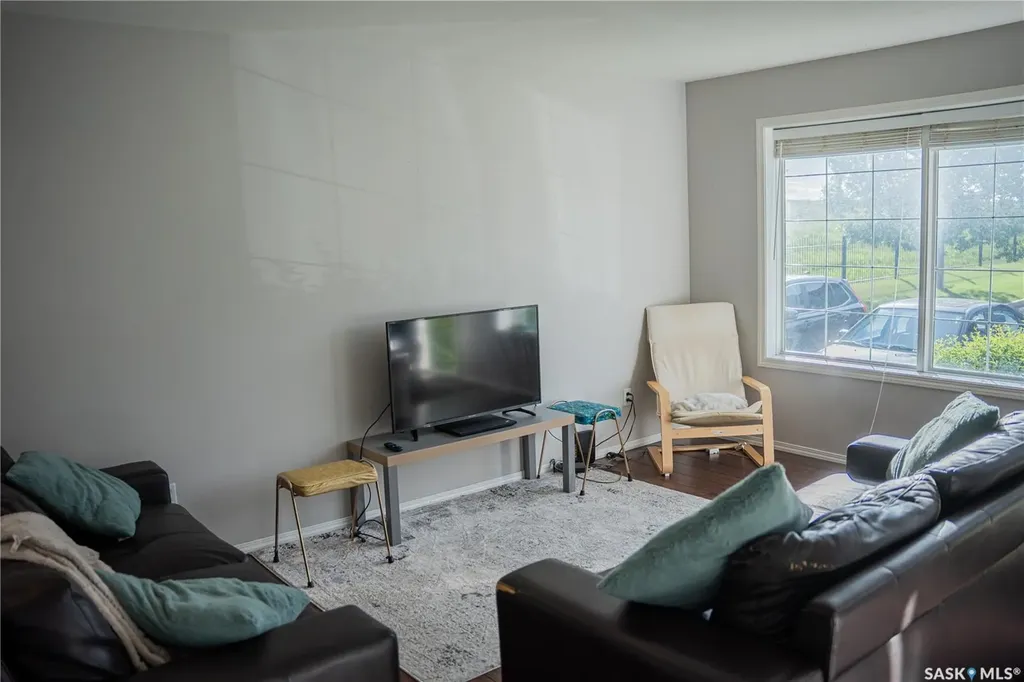 663 Beckett Crescent Saskatoon SK S7N 4X2