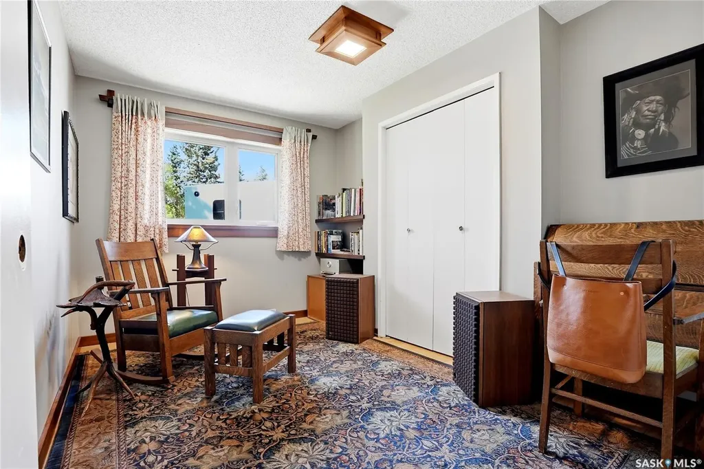 727 Tobin Terrace Saskatoon SK S7K 4P4