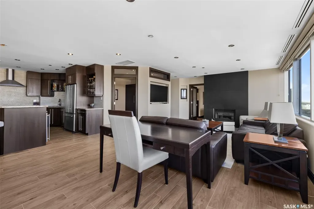 1914 Hamilton Street Regina SK S4P 3N6