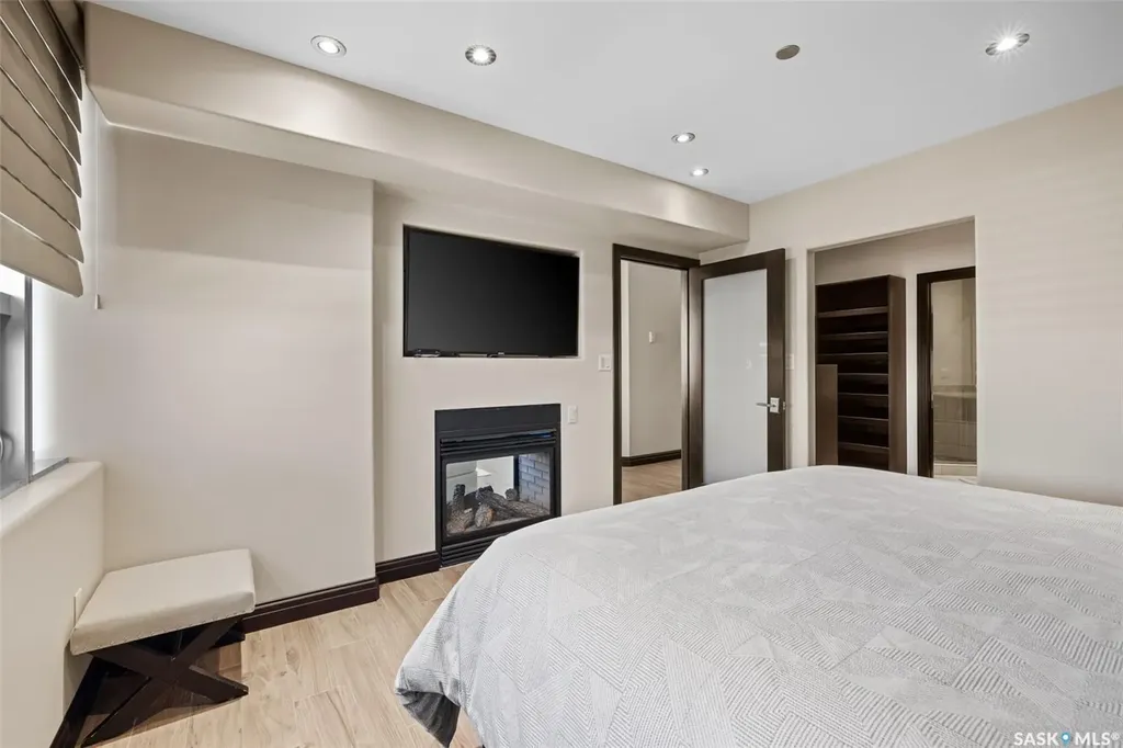 1914 Hamilton Street Regina SK S4P 3N6