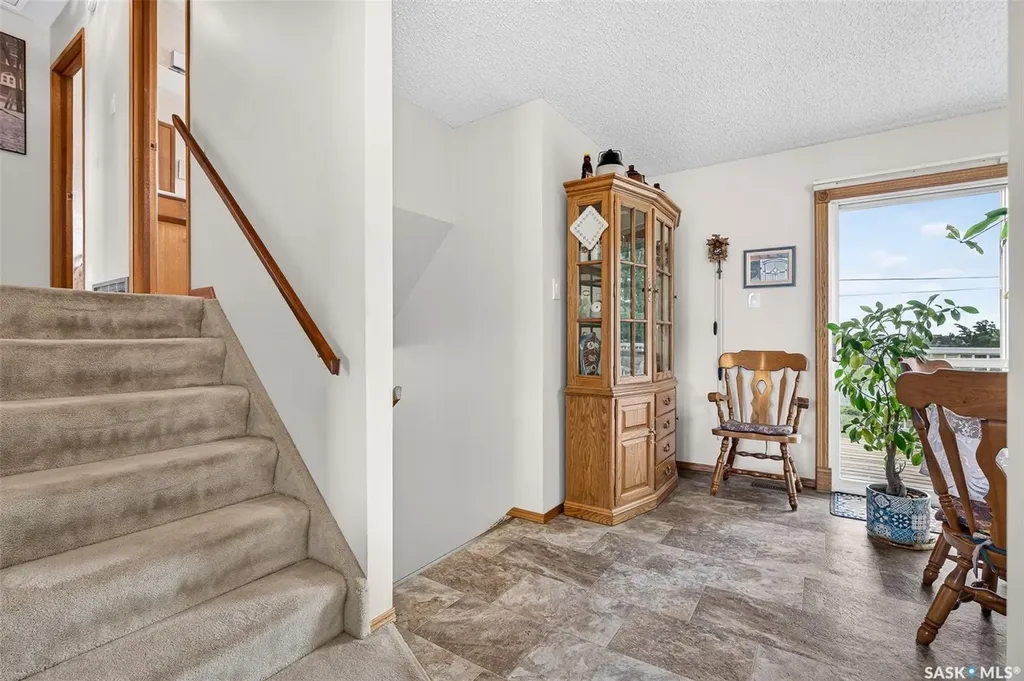 1343 Stadacona Street W Moose Jaw SK S6H 6L4