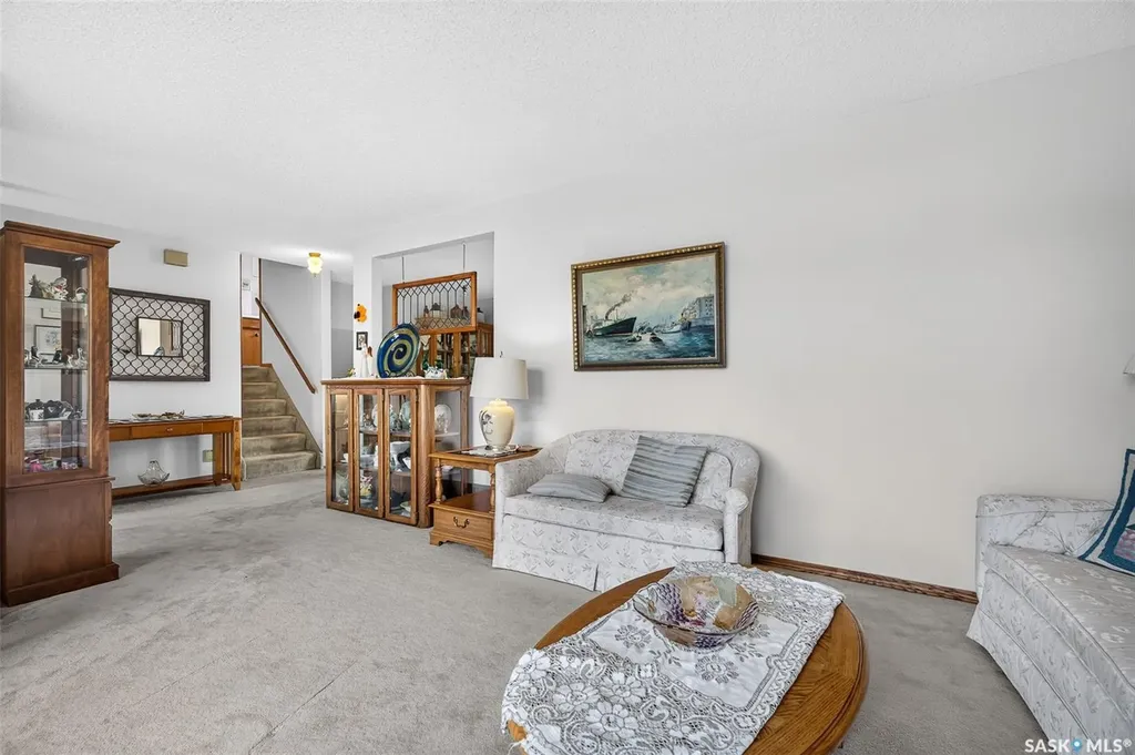 1343 Stadacona Street W Moose Jaw SK S6H 6L4