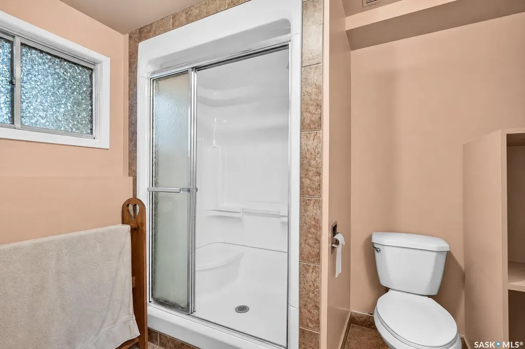 1343 Stadacona Street W Moose Jaw SK S6H 6L4