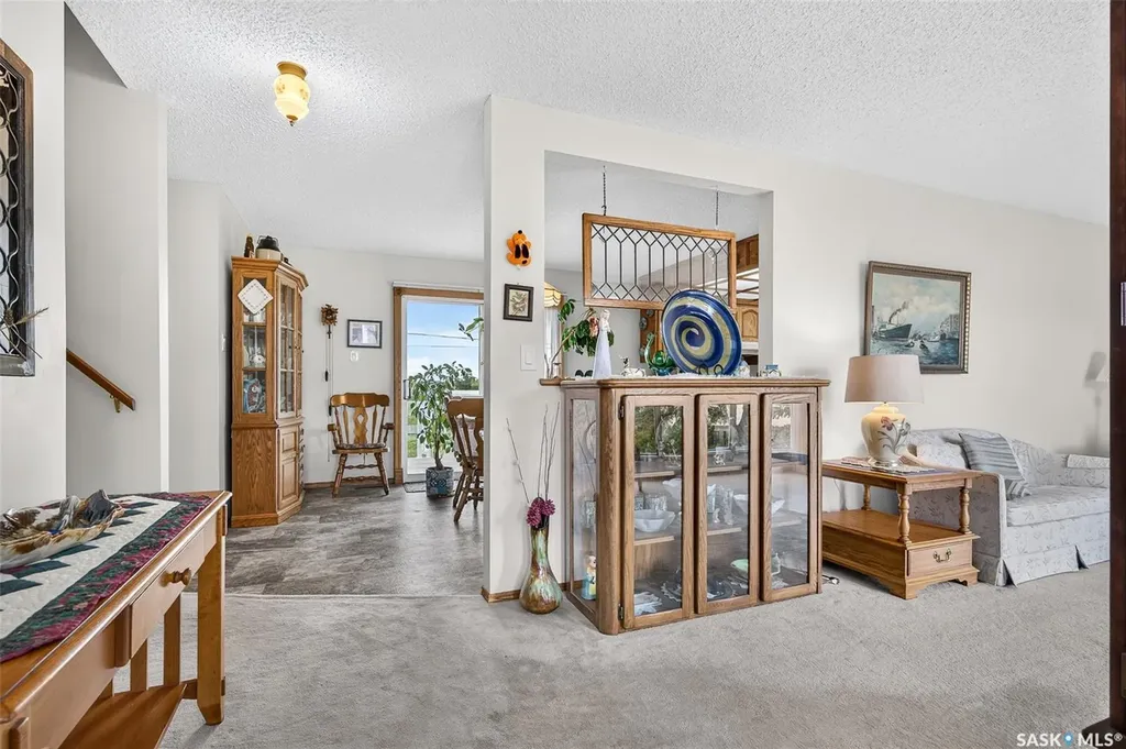 1343 Stadacona Street W Moose Jaw SK S6H 6L4
