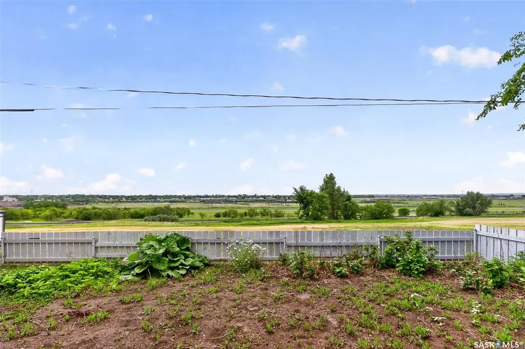 1343 Stadacona Street W Moose Jaw SK S6H 6L4