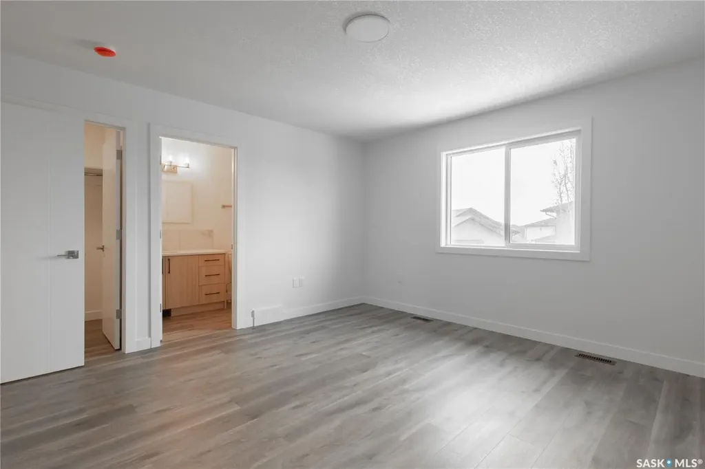 4513 Green Brooks Way E Regina SK S4V 3K5