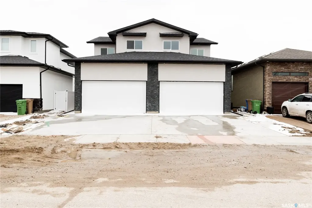 4513 Green Brooks Way E Regina SK S4V 3K5