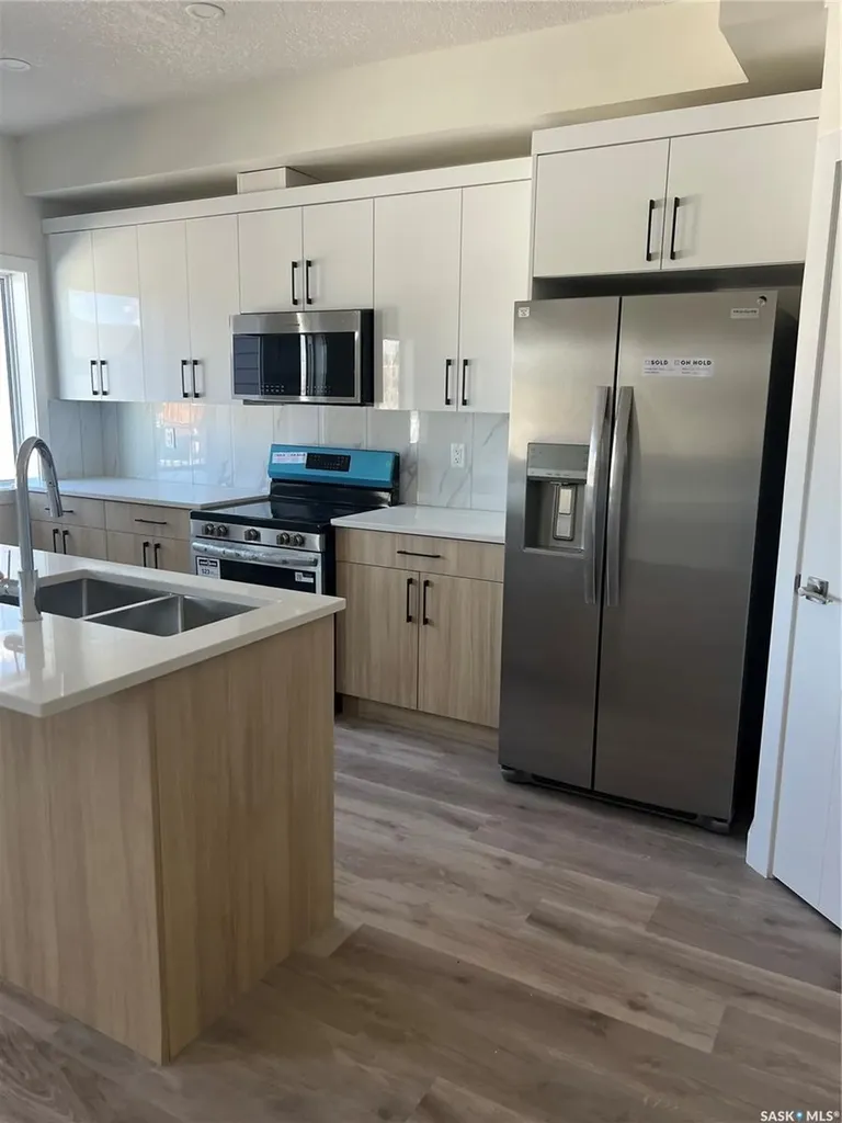 4513 Green Brooks Way E Regina SK S4V 3K5