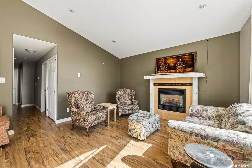 3 Poplar Street Grandview Beach SK S0G 1C0