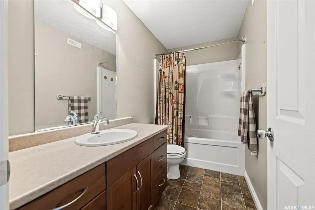 3 Poplar Street Grandview Beach SK S0G 1C0