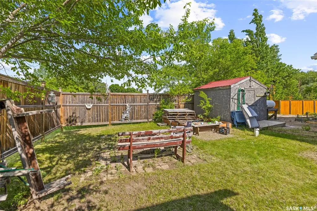 3 Poplar Street Grandview Beach SK S0G 1C0