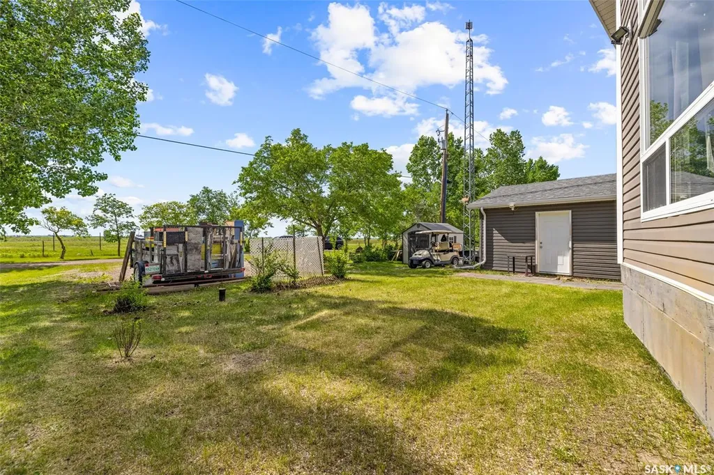 3 Poplar Street Grandview Beach SK S0G 1C0