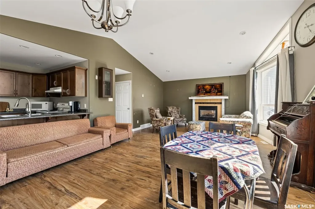 3 Poplar Street Grandview Beach SK S0G 1C0
