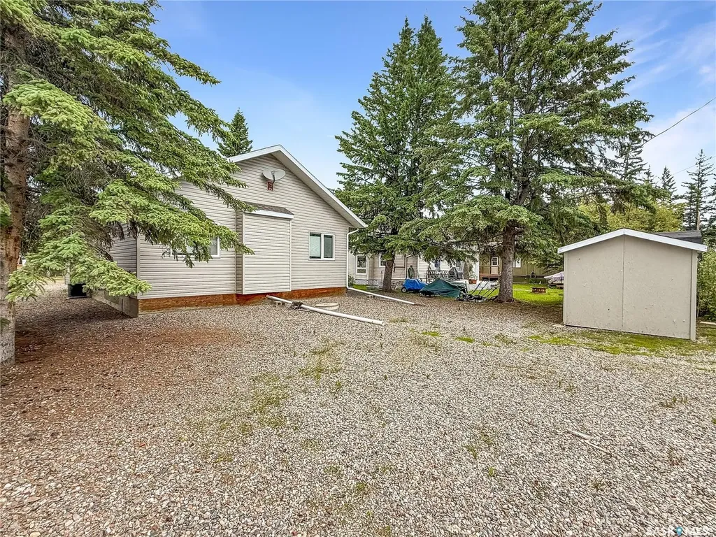 5 Red Willow Crescent Candle Lake SK S0J 3E0