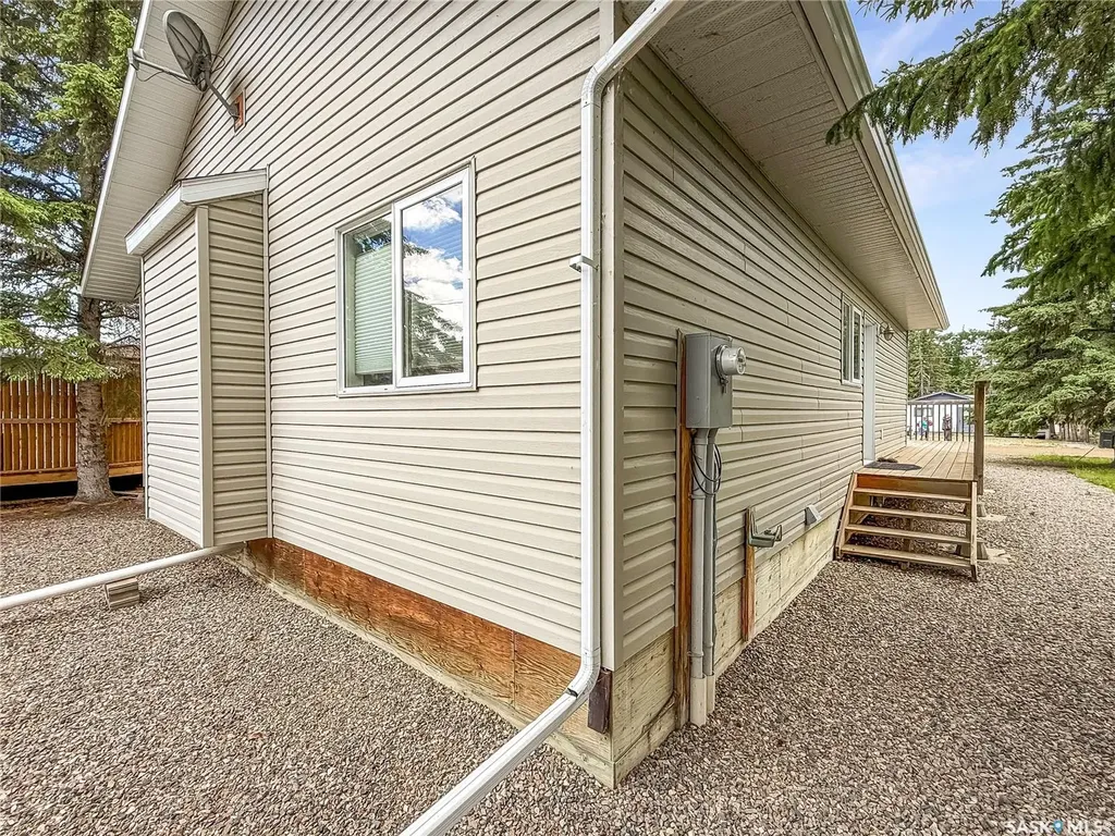 5 Red Willow Crescent Candle Lake SK S0J 3E0