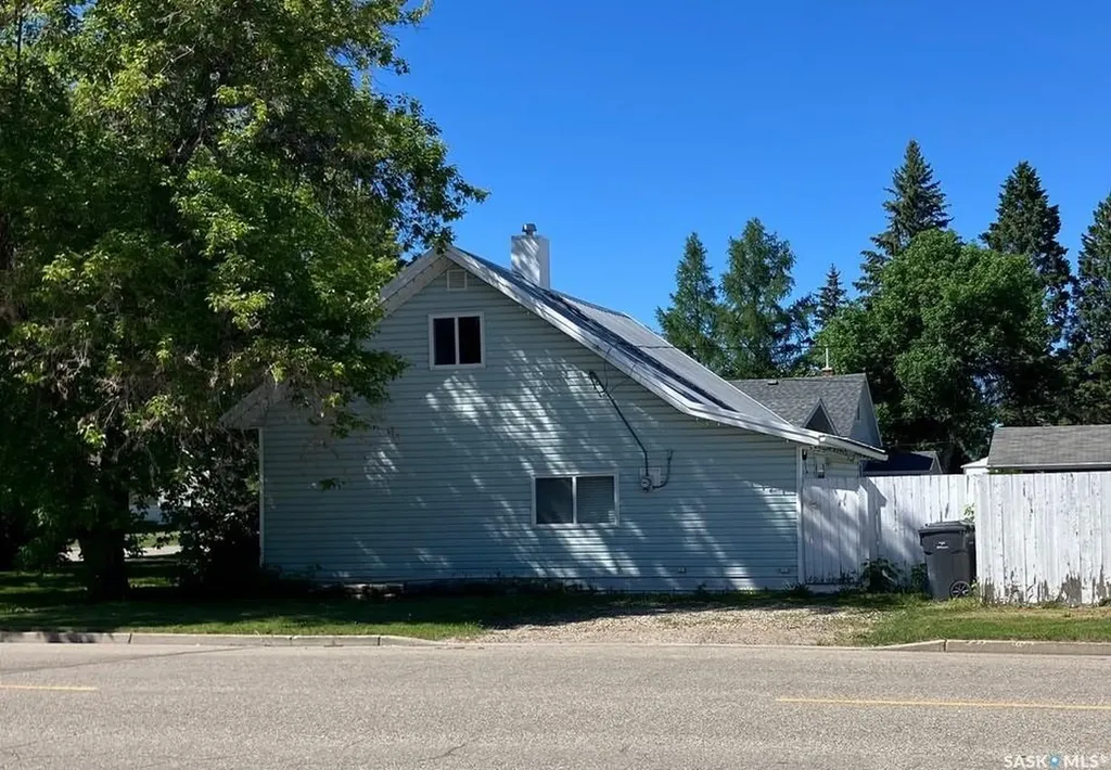 911 1st Street W Nipawin SK S0E 1E0