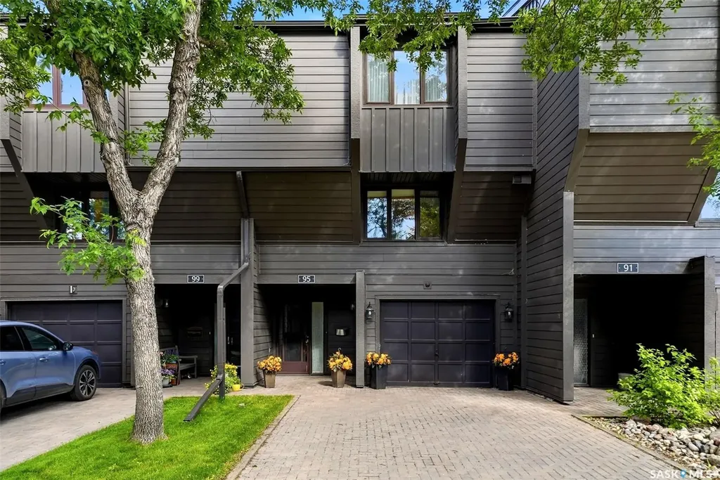 95 Quincy Drive Regina SK S4S 6L9