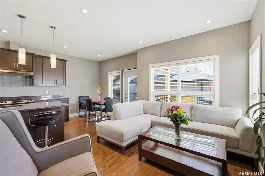 1550 Paton Crescent Saskatoon SK S7T 0J1
