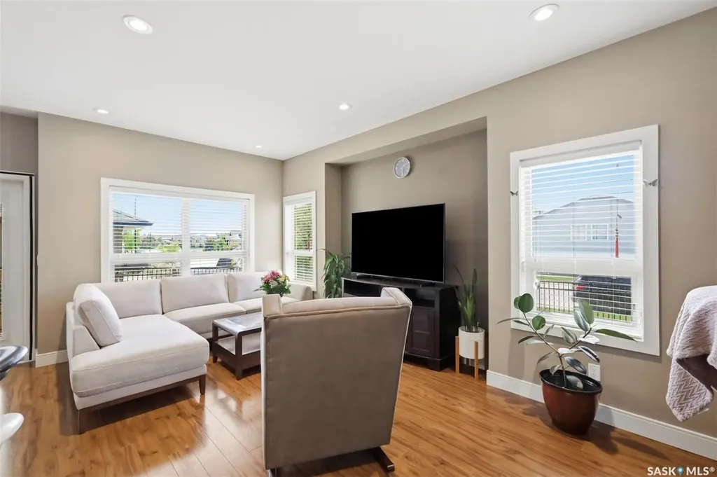 1550 Paton Crescent Saskatoon SK S7T 0J1