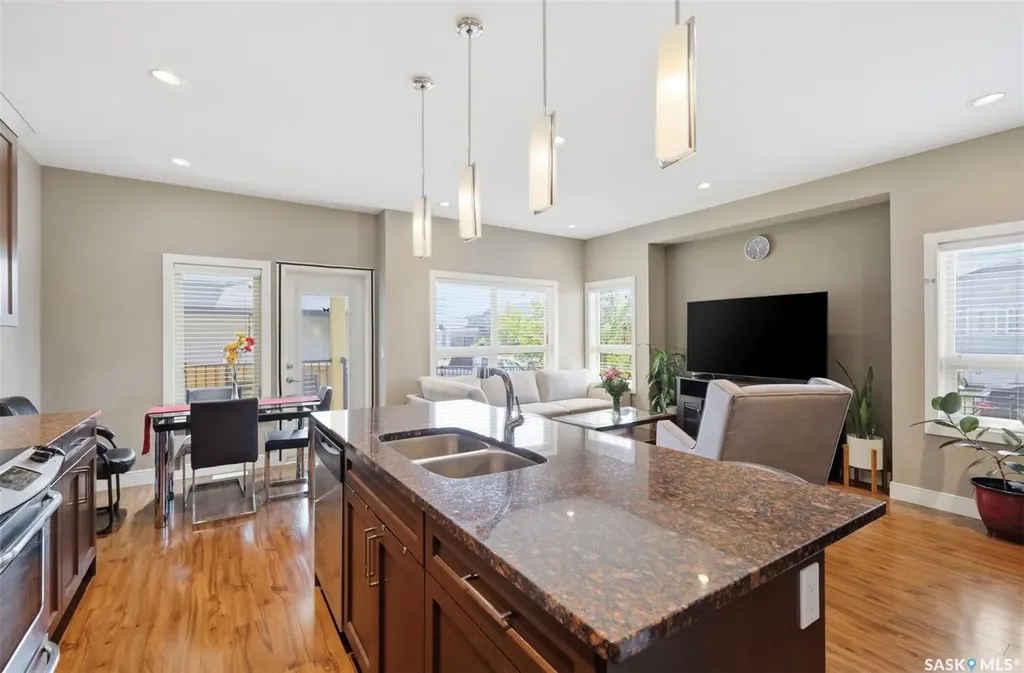 1550 Paton Crescent Saskatoon SK S7T 0J1