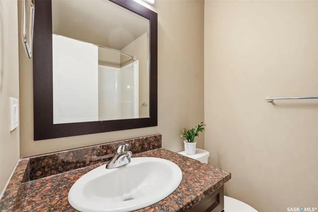 1550 Paton Crescent Saskatoon SK S7T 0J1