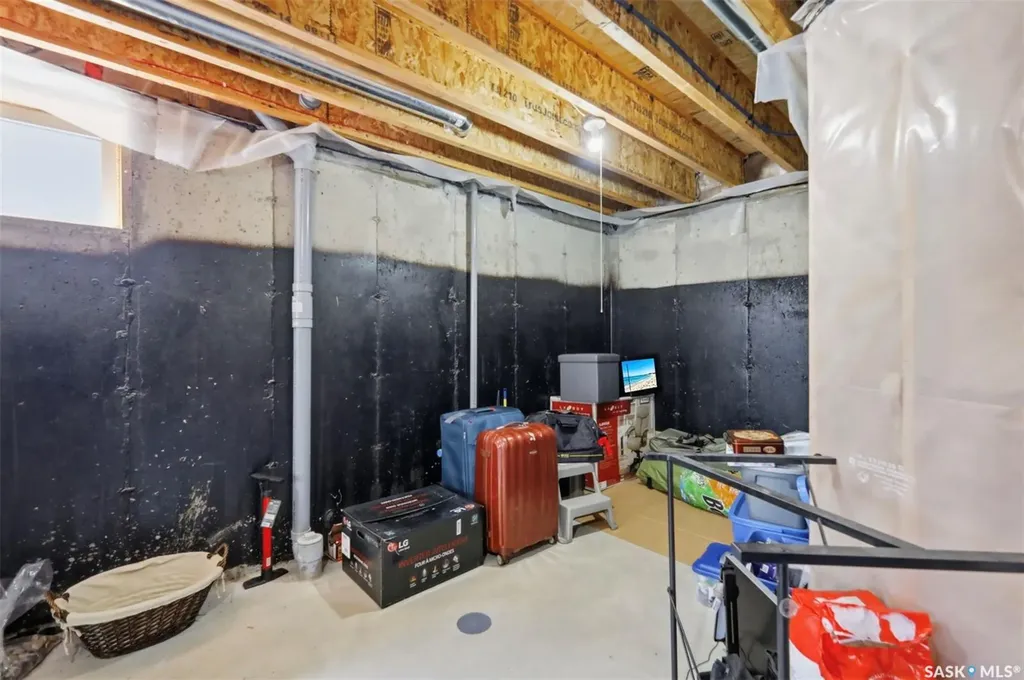 1550 Paton Crescent Saskatoon SK S7T 0J1