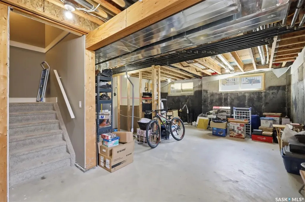 1550 Paton Crescent Saskatoon SK S7T 0J1