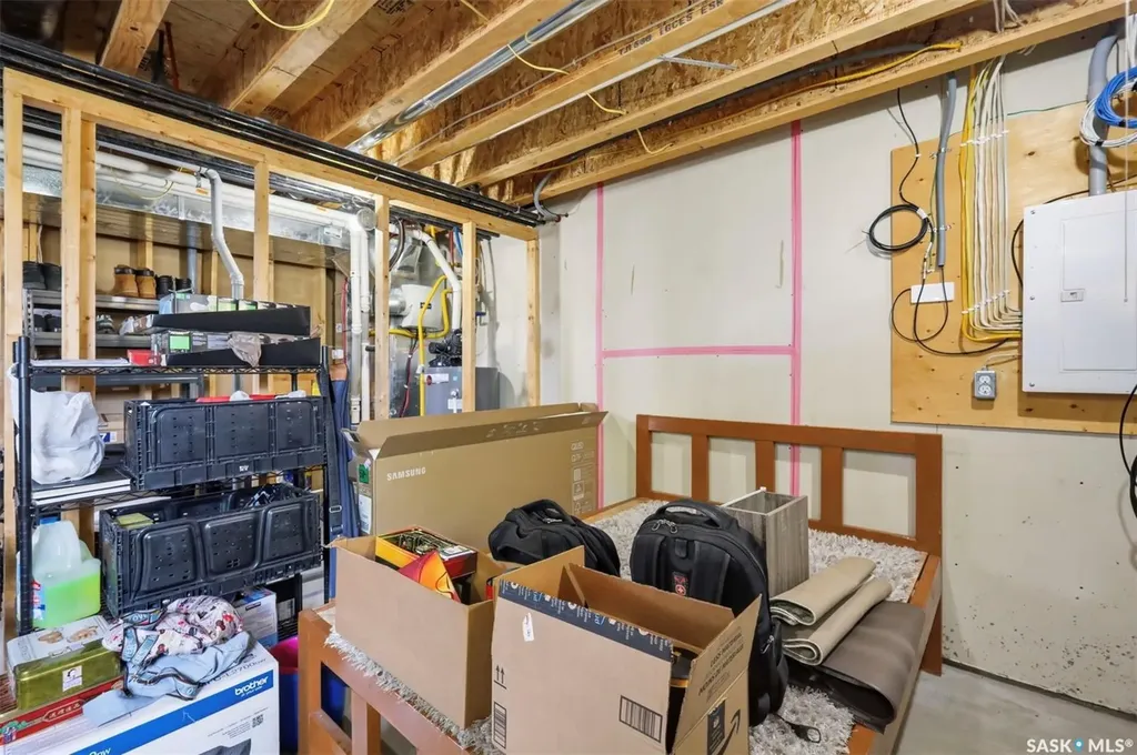 1550 Paton Crescent Saskatoon SK S7T 0J1