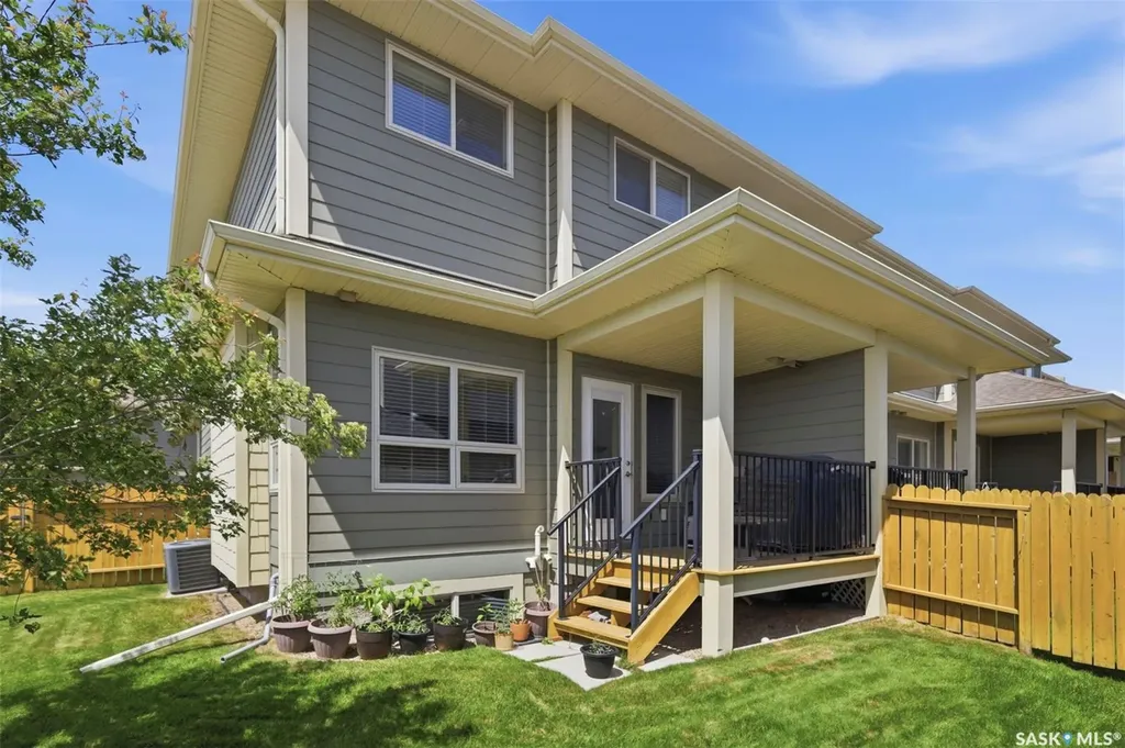 1550 Paton Crescent Saskatoon SK S7T 0J1