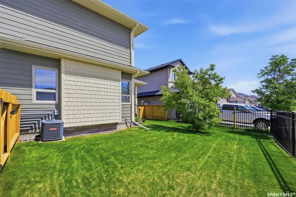 1550 Paton Crescent Saskatoon SK S7T 0J1
