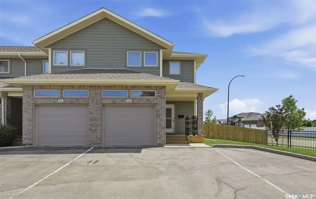 1550 Paton Crescent Saskatoon SK S7T 0J1