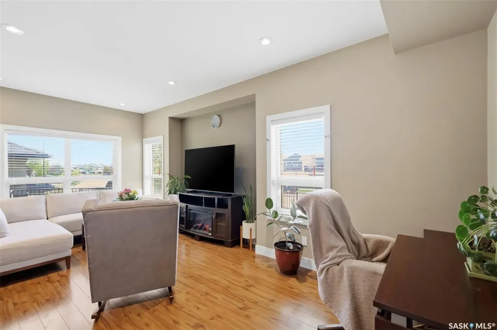 1550 Paton Crescent Saskatoon SK S7T 0J1