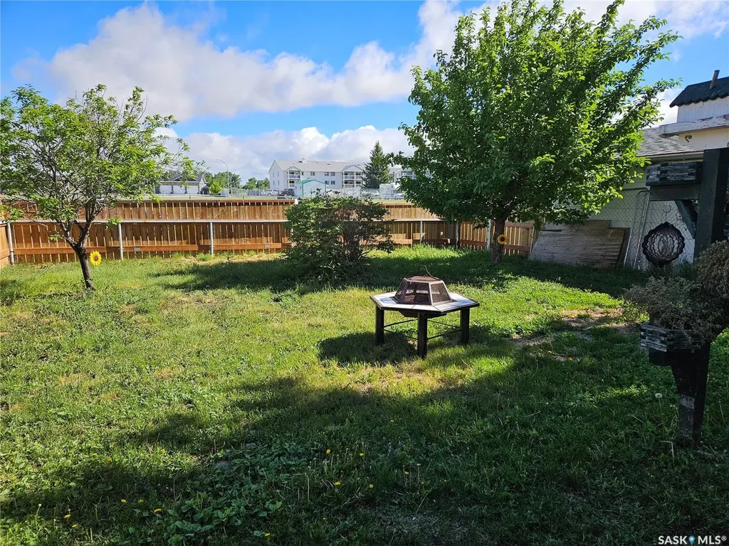 1290 Wolfe Avenue Moose Jaw SK S6H 1K2