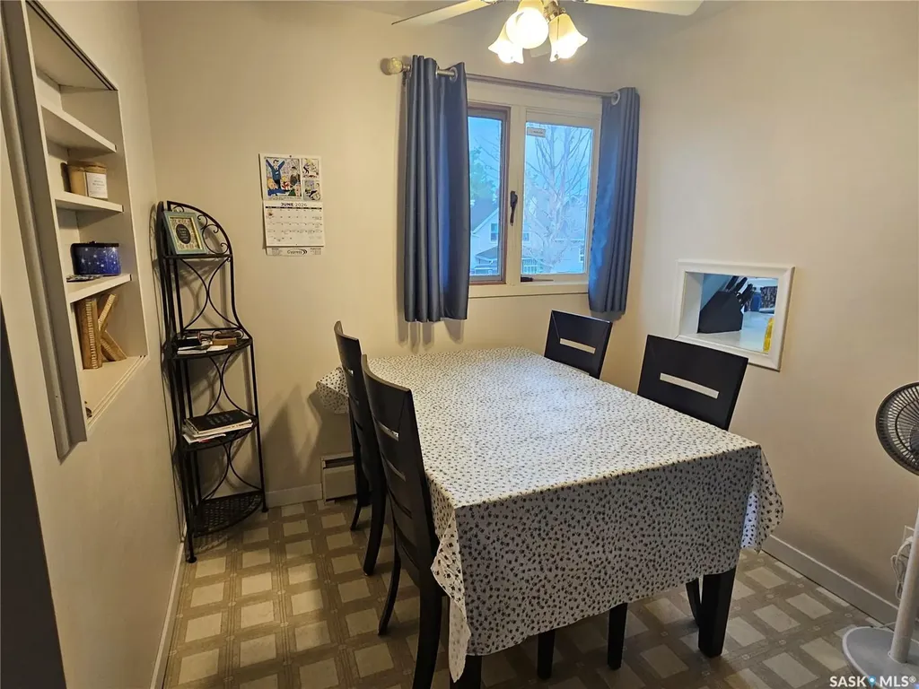1290 Wolfe Avenue Moose Jaw SK S6H 1K2