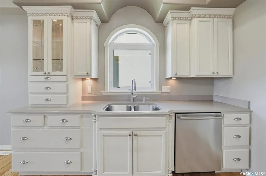 327 Hastings Lane Saskatoon SK S7V 0C8
