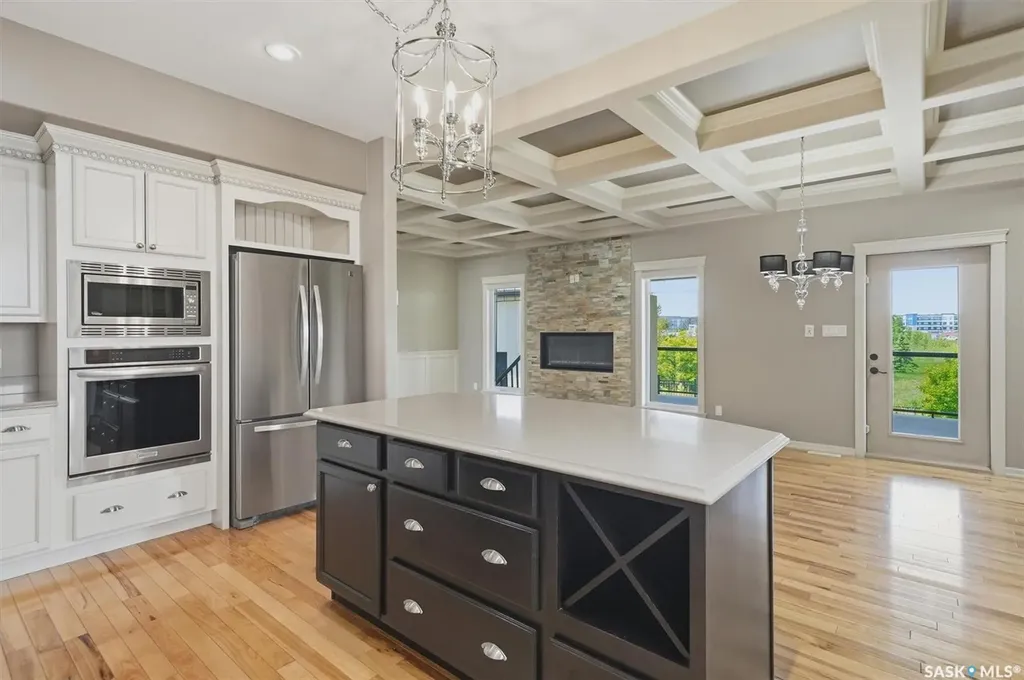 327 Hastings Lane Saskatoon SK S7V 0C8