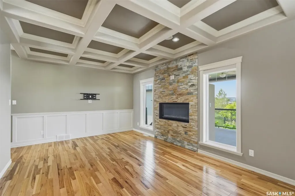 327 Hastings Lane Saskatoon SK S7V 0C8