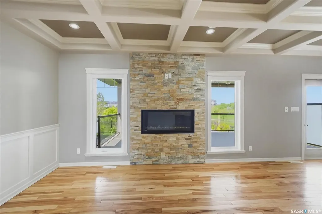 327 Hastings Lane Saskatoon SK S7V 0C8