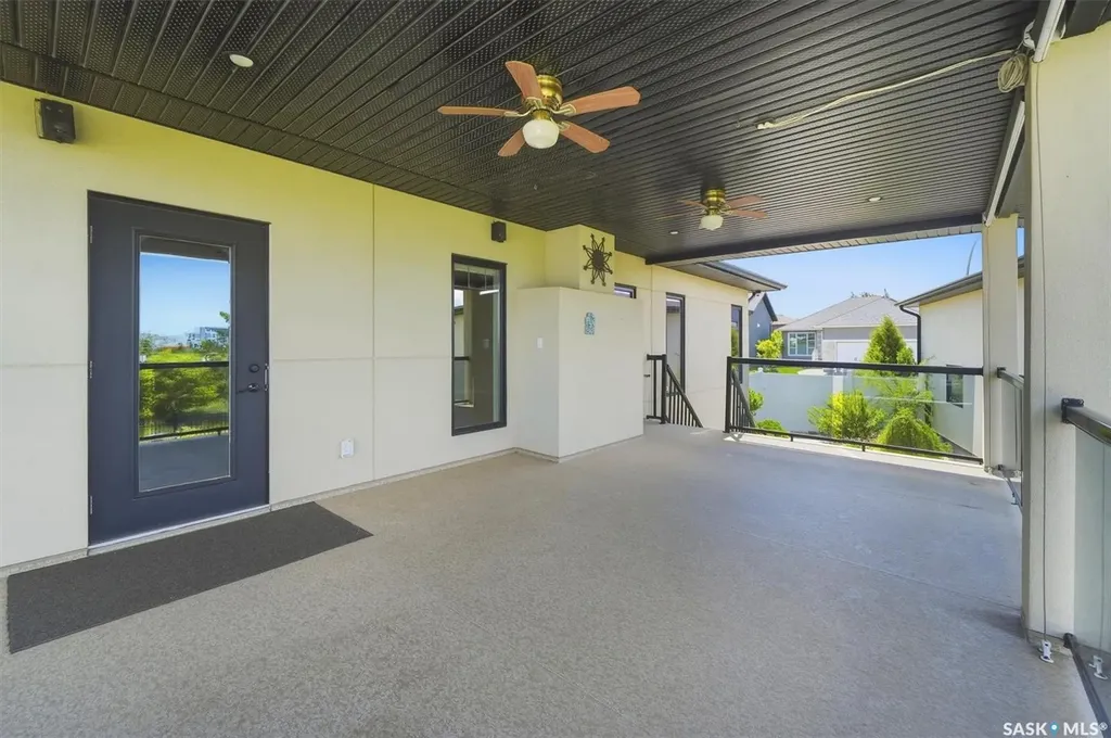 327 Hastings Lane Saskatoon SK S7V 0C8