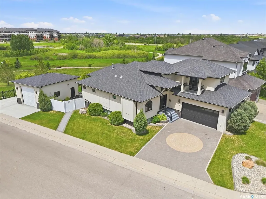 327 Hastings Lane Saskatoon SK S7V 0C8