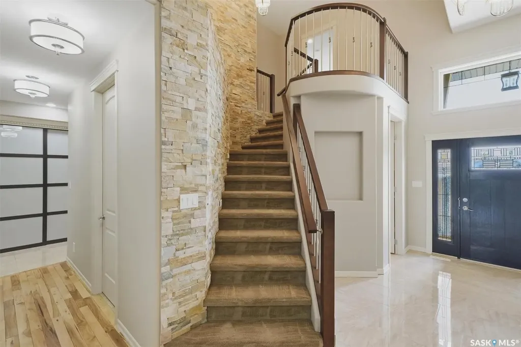 327 Hastings Lane Saskatoon SK S7V 0C8