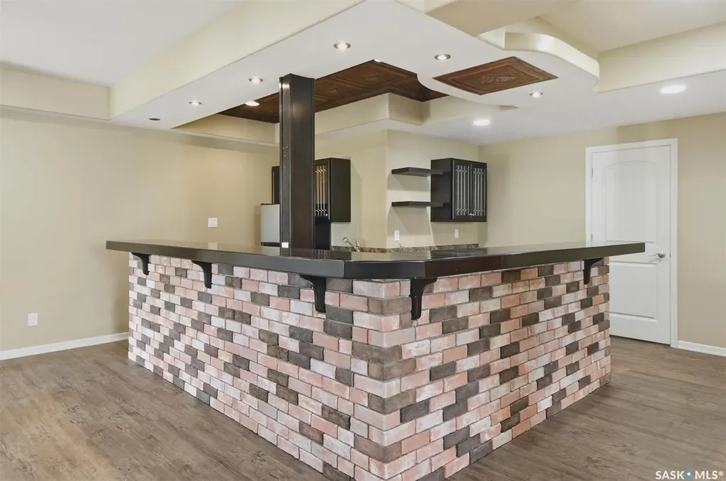 327 Hastings Lane Saskatoon SK S7V 0C8