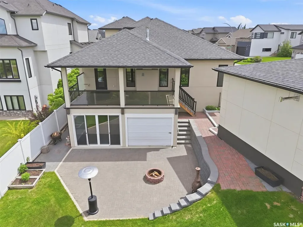 327 Hastings Lane Saskatoon SK S7V 0C8