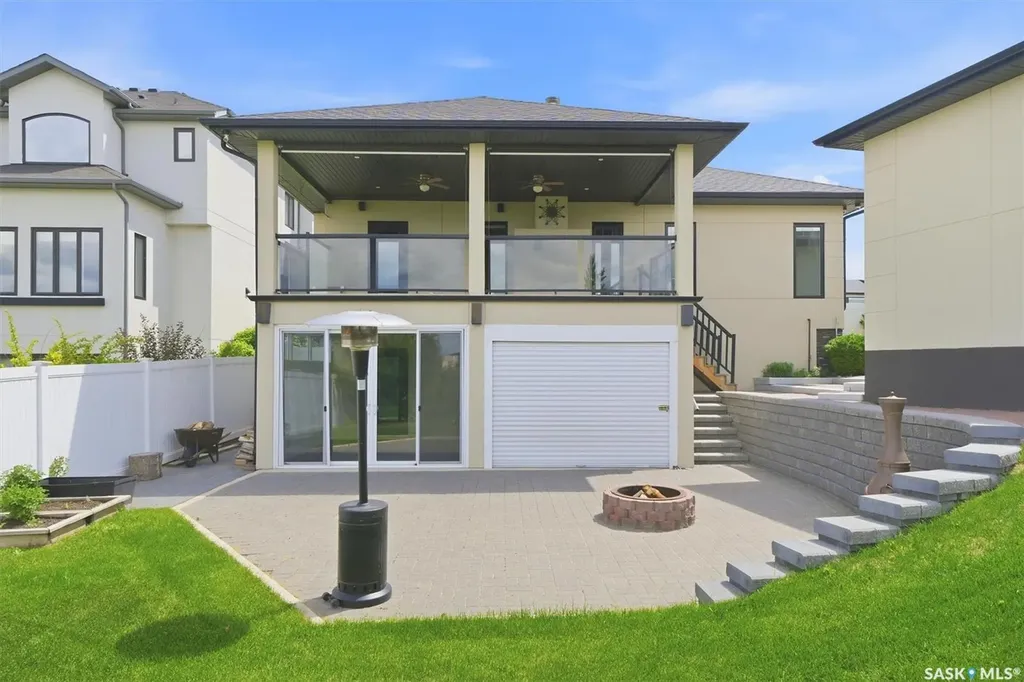 327 Hastings Lane Saskatoon SK S7V 0C8