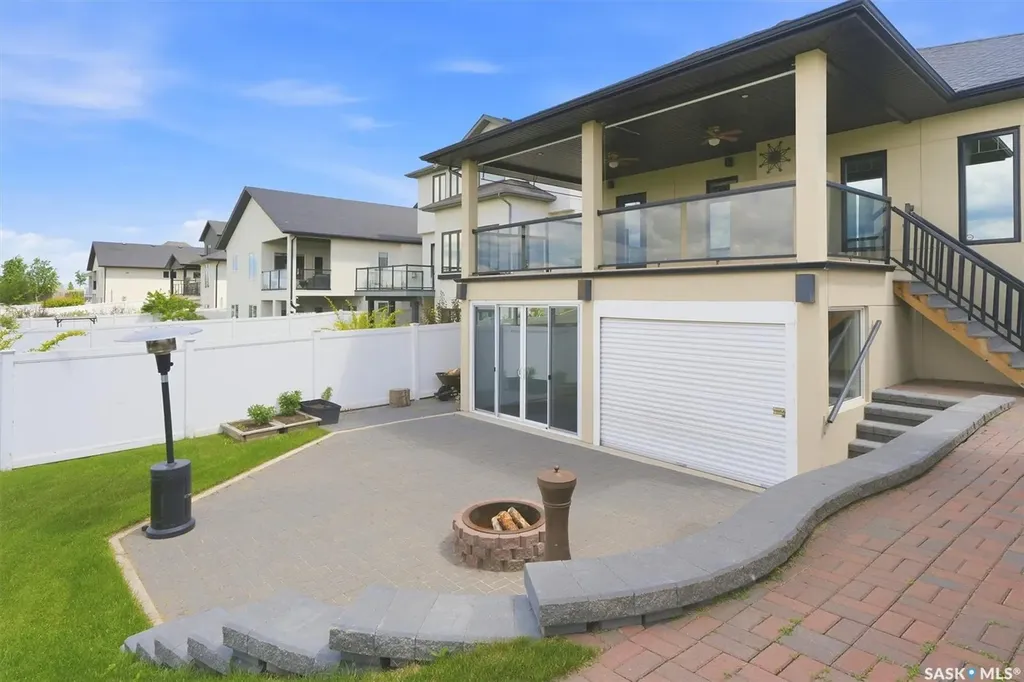 327 Hastings Lane Saskatoon SK S7V 0C8