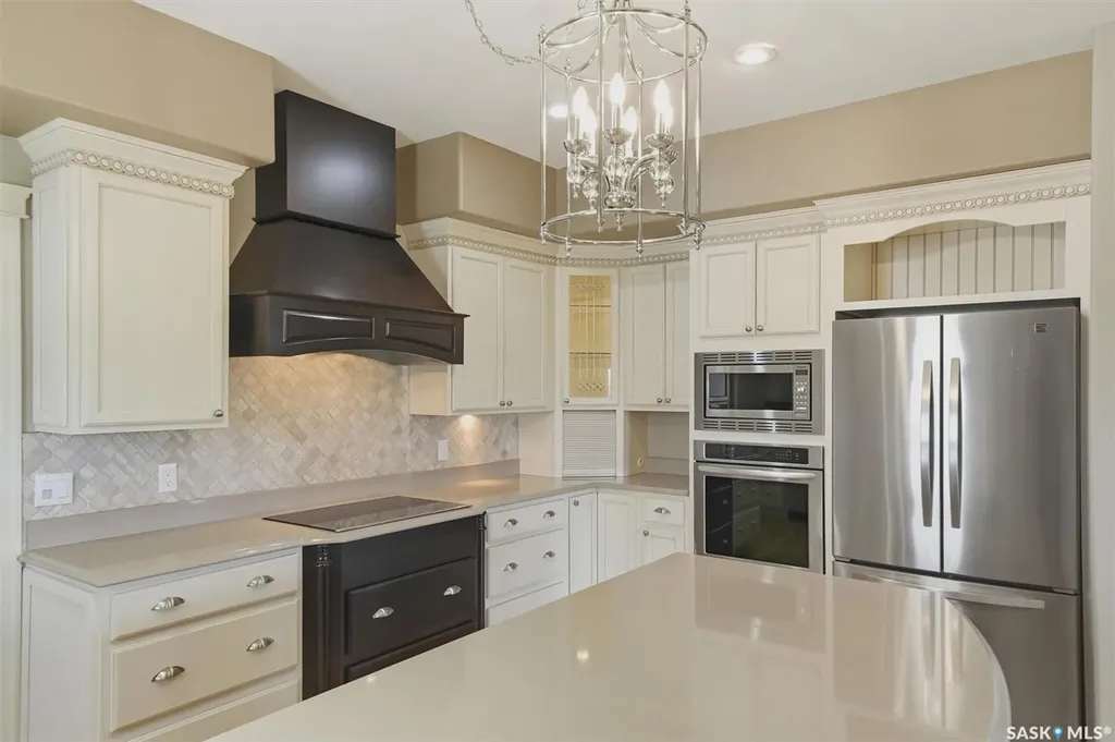 327 Hastings Lane Saskatoon SK S7V 0C8