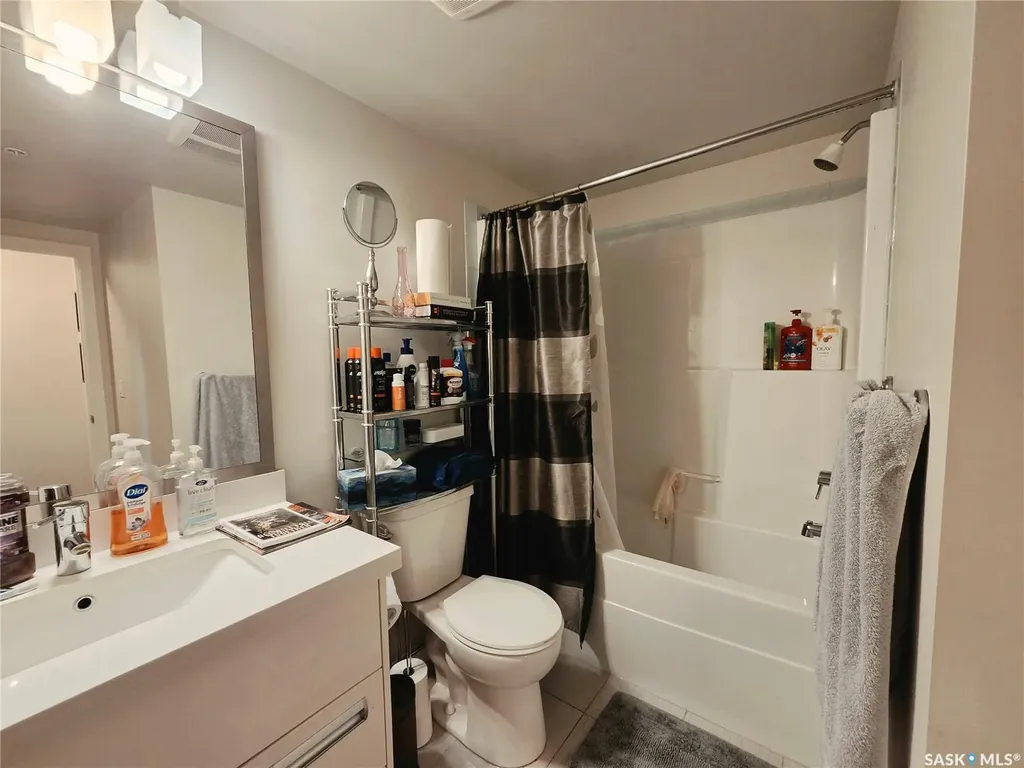 211 Ledingham Street Saskatoon SK S7V 0C5