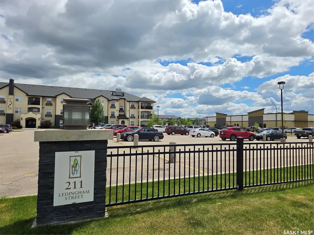 211 Ledingham Street Saskatoon SK S7V 0C5