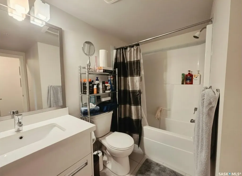 211 Ledingham Street Saskatoon SK S7V 0C5
